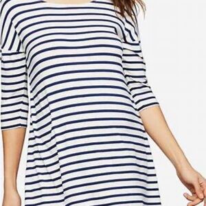 QUINCE Bamboo Jersey Maternity Tee 
Size Small